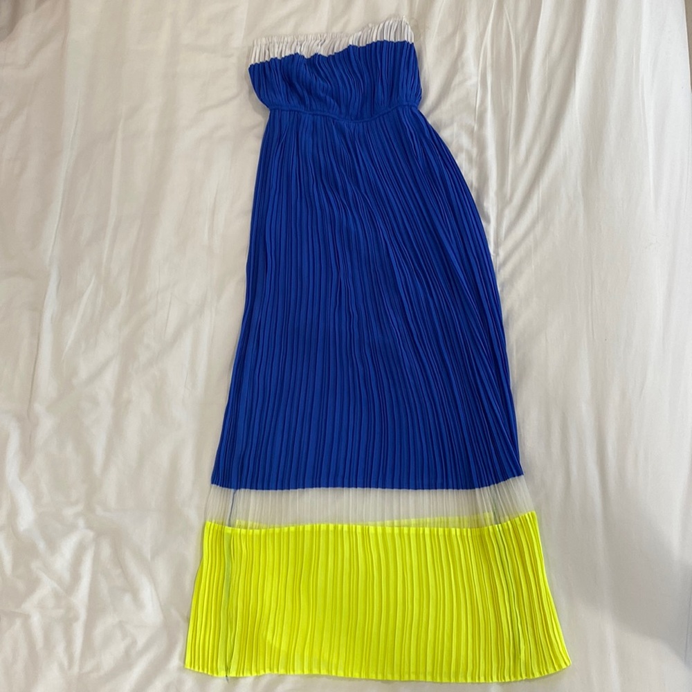 ROMEO & JULETTE STRAPLESS DRESS - Size small
